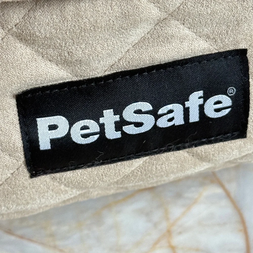 PetSafe Happy Ride Quilted Dog Booster‎ Seat Tan Plaid Fleece Small Pet Car Seat